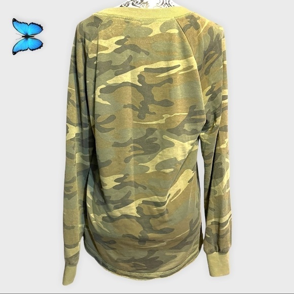 HUSKIES camouflage lightweight sweatshirt - Picture 5 of 8